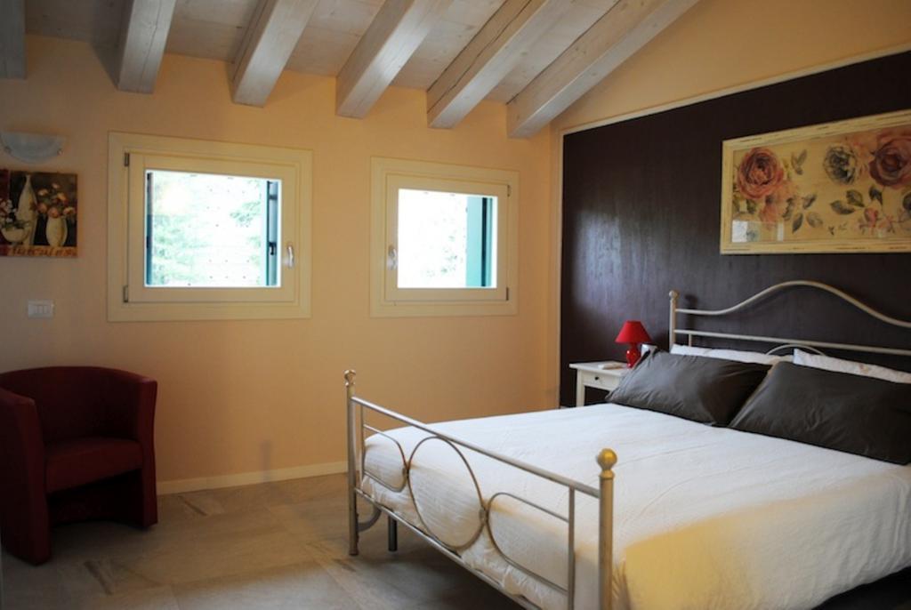 Bed And Breakfast Castello Villafranca di Verona Camera foto